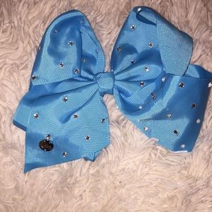 Jojo Siwa blue bow